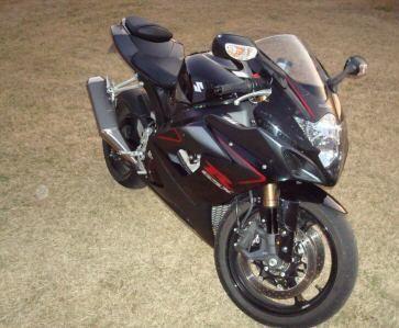 SUZUKI GSX R 1000 4600