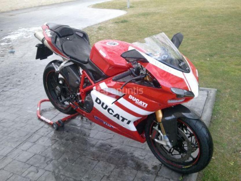 Ducati 1098 s