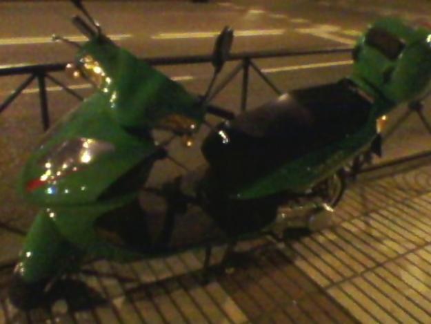 scooter 125cc nuevo marca lifan-t-6 color verde nuevo con cofre incluido y regalo cadena