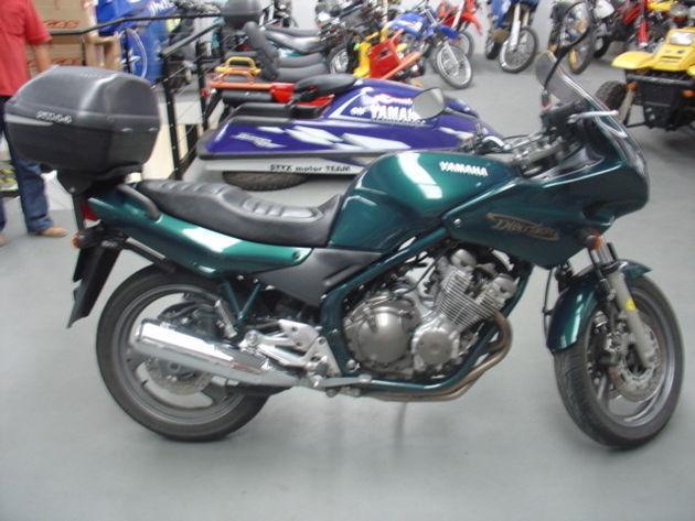 YAMAHA XJ600