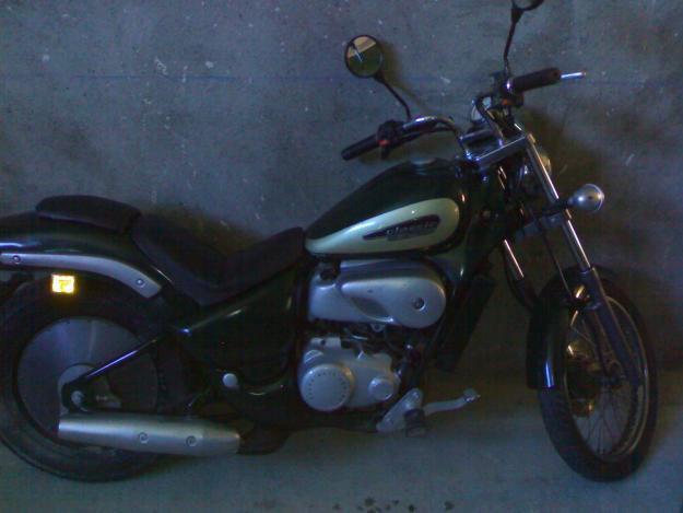 se vende harley aprilia classic 50cc mas Honda px-r 50cc para usar o desguazar