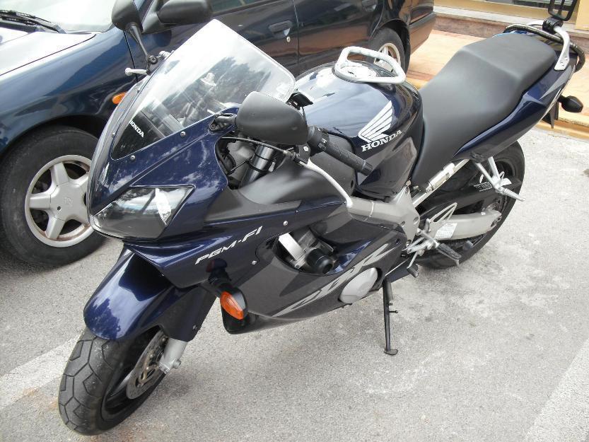 Vendo moto honda CBR 600 F del año 2003