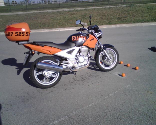 alquiler de moto y ciclomotor para examen por libre