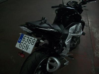 vendo kawasaki z750 año 2008  ...2600km