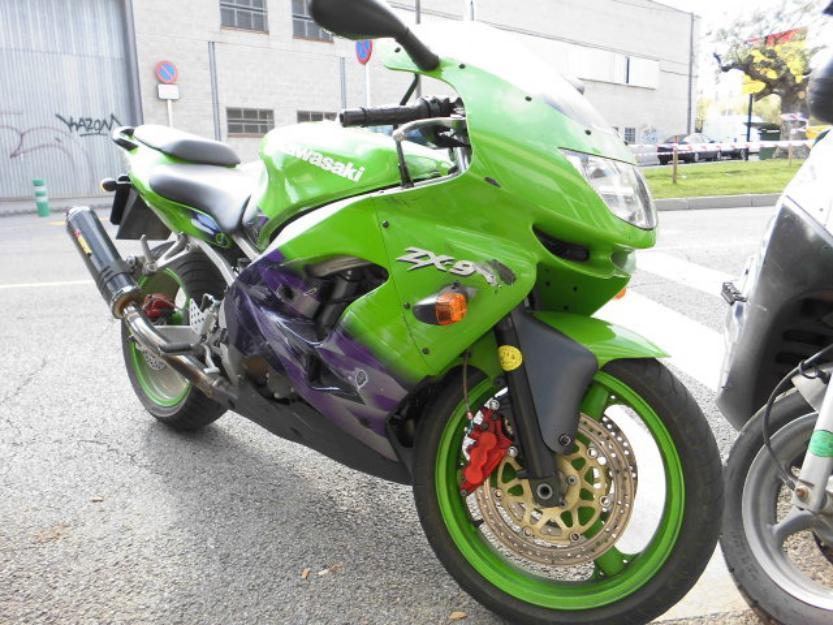 Kawasaki ZX9 1999