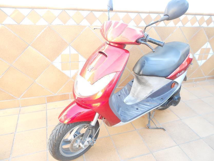 Se vende scooter Peugeot Vivacity 50