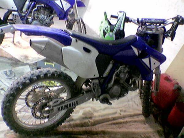 Yamaha YZ 426cc de motocross, muy bien cuidada