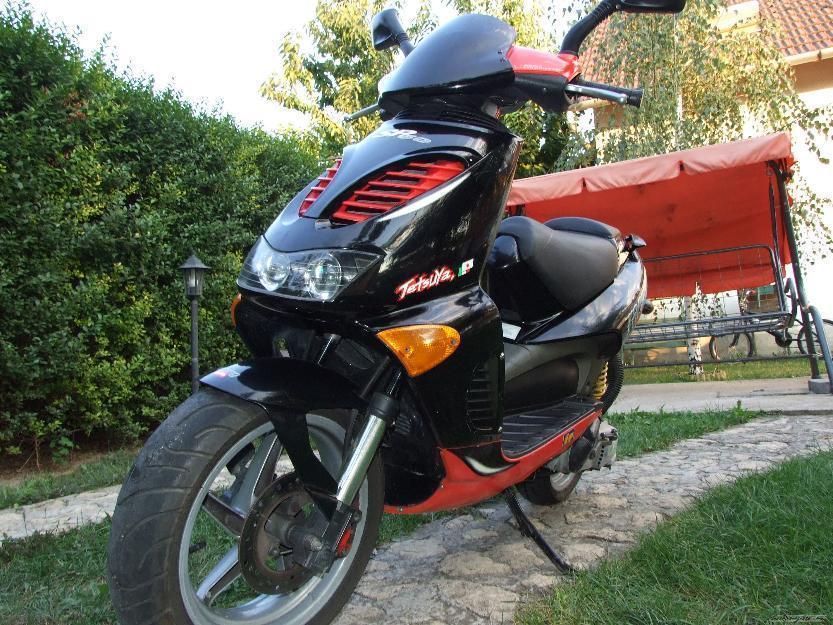 aprilia sr 2001, contacta para detalles y negociar!