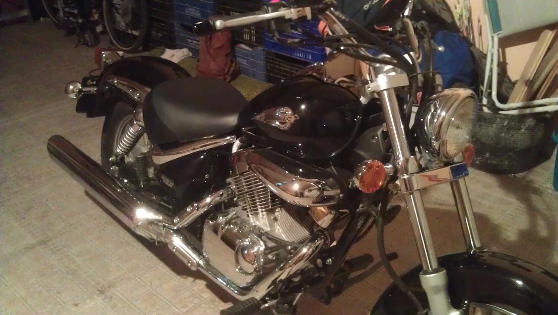 suzuki intruder 250 como nueva