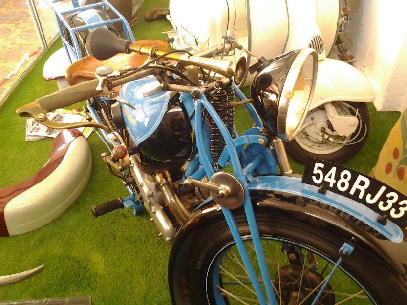 Moto de epoca restaurada peugeot 107 350 cc  año 1930