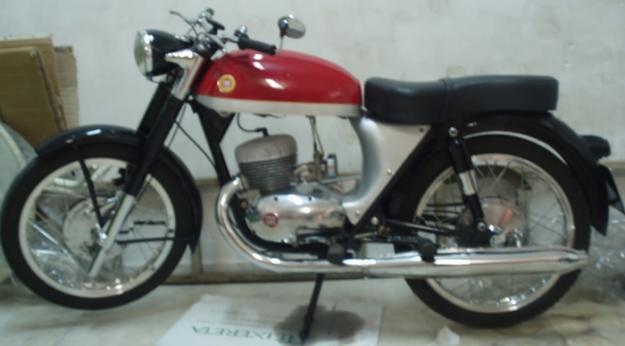 Montesa Comando 175