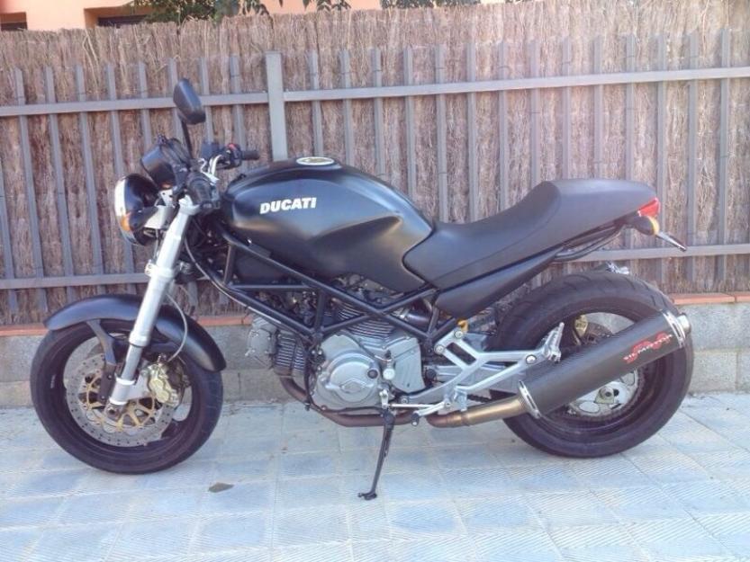 Ducati monster dark 620ie