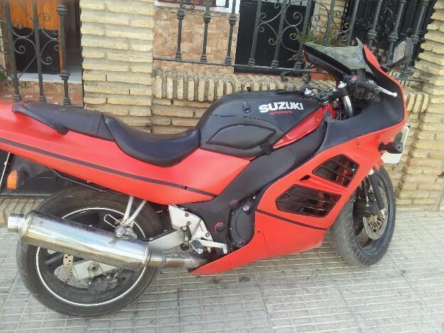Moto 600 suzuqui